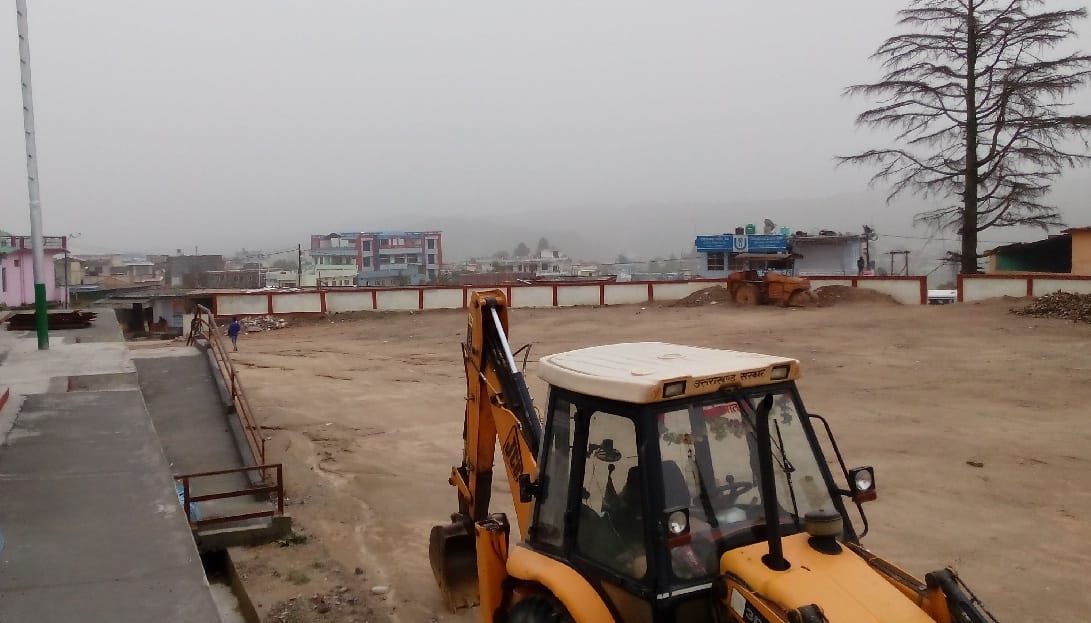 Re-construction of hung roadways bus station in limbo