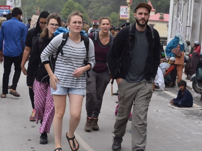 भीमताल सैलानियों से गुलजार, पार्किंग फुल