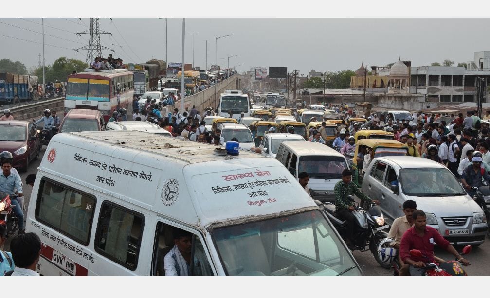 heavy jam in agra after UP Police constable exams