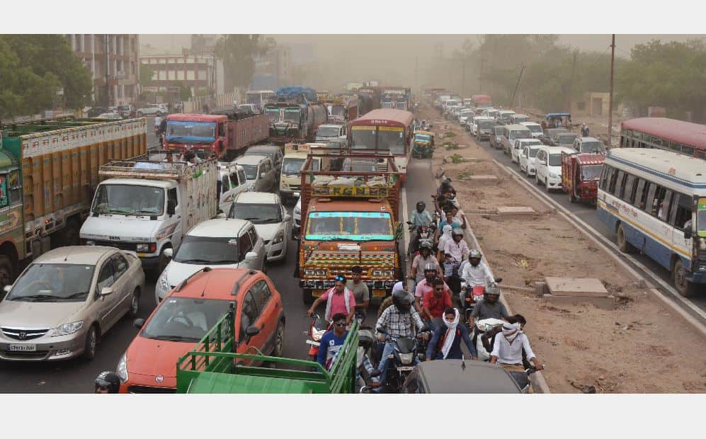 heavy jam in agra after UP Police constable exams