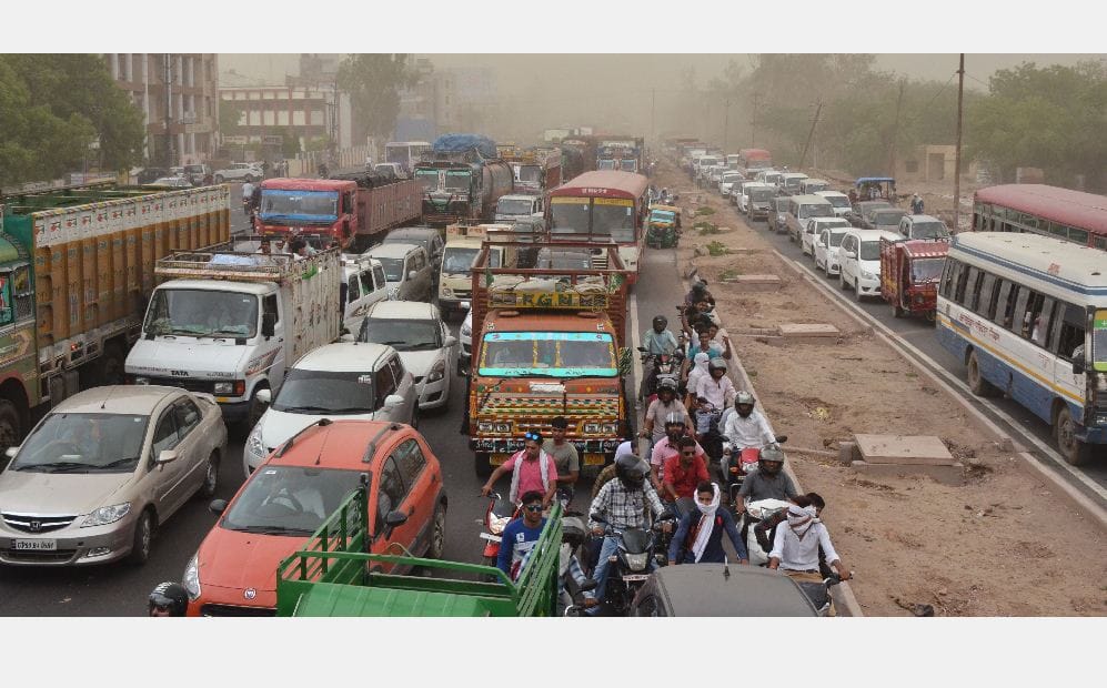 heavy jam in agra after UP Police constable exams