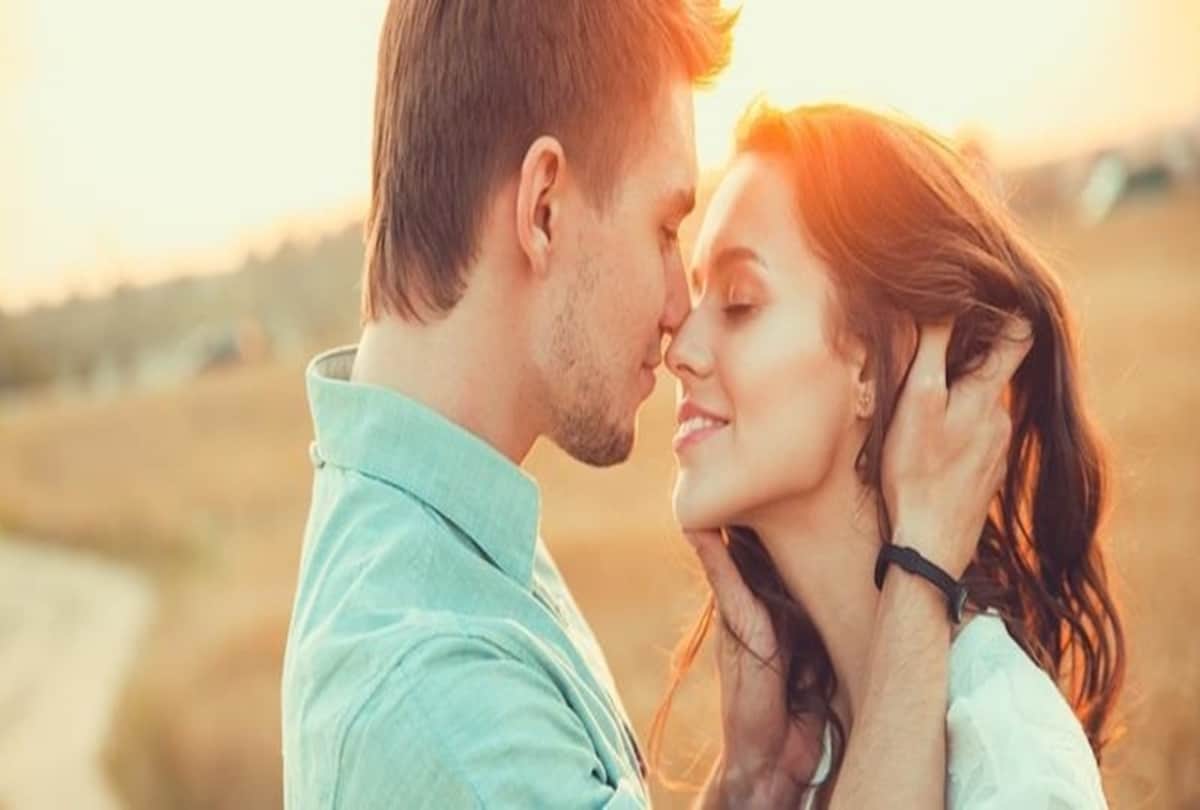 Men with these zodiac signs are most romantic and loyal partner