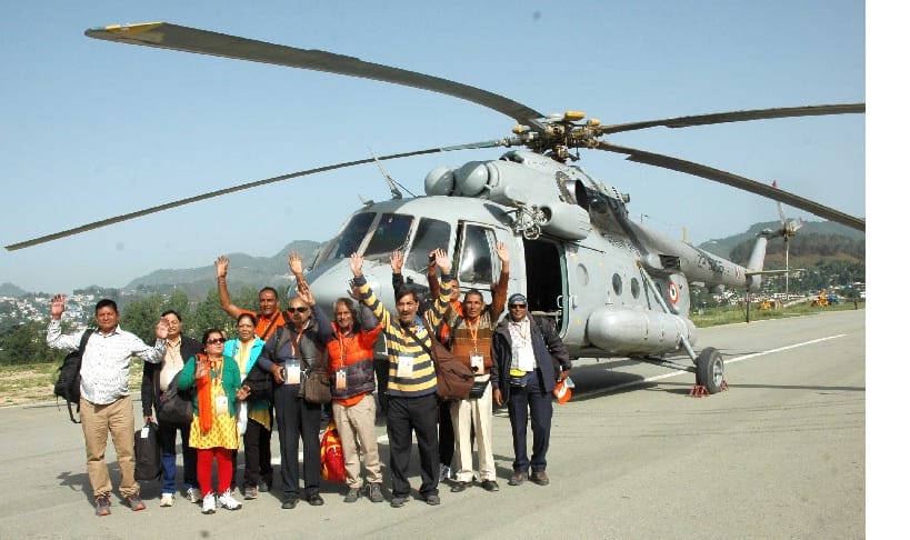 Kailash passenger of second party reached Guin from helicopter
