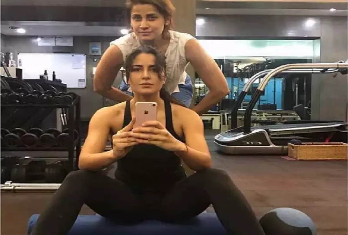 15 bollywood actress looking shocking while gym