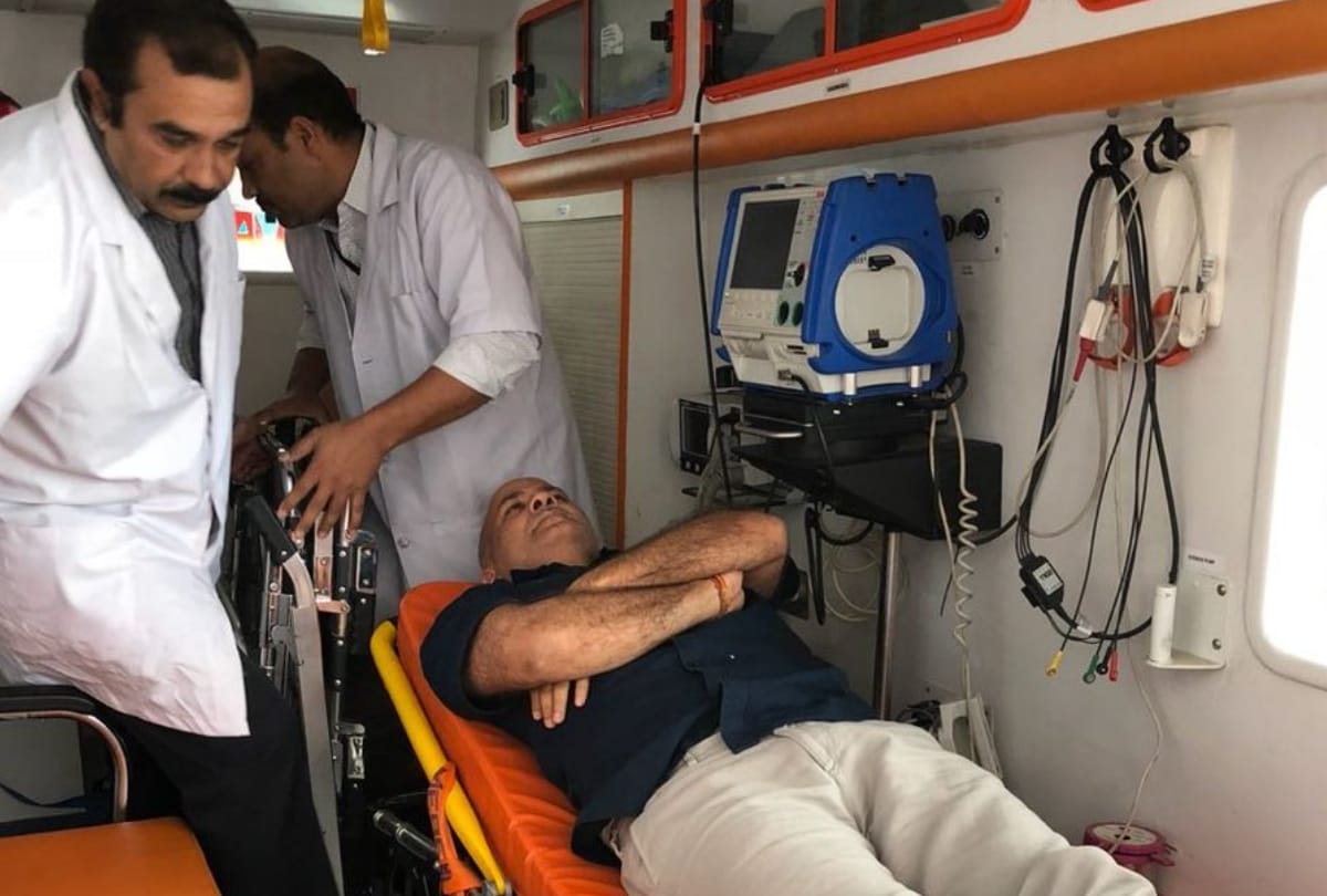 kejriwal sit in continues for day 8 satyendar jain admitted to hospital and all update of the day