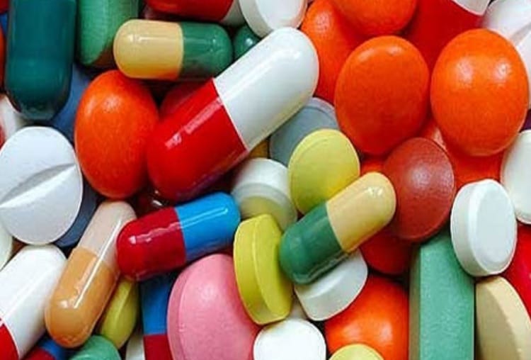 FSDA raid on nath pharma medical store in lucknow