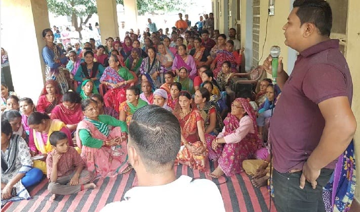 टाइगर रिजर्व के विराध में उतरे ग्रामीण