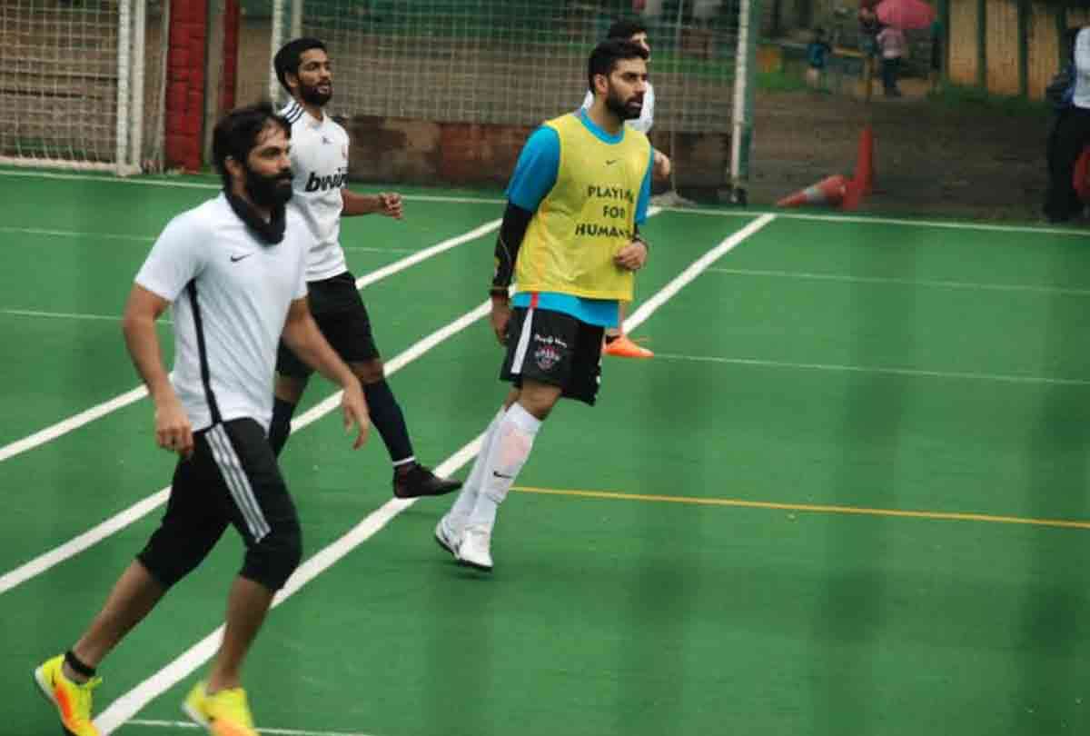 ranbir kapoor and abhishek bachchan teach football to ishaan khattar exclusive photos