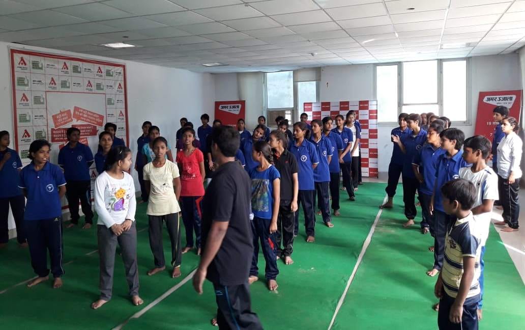Yoga training camp organised in amar ujala office at varanasi