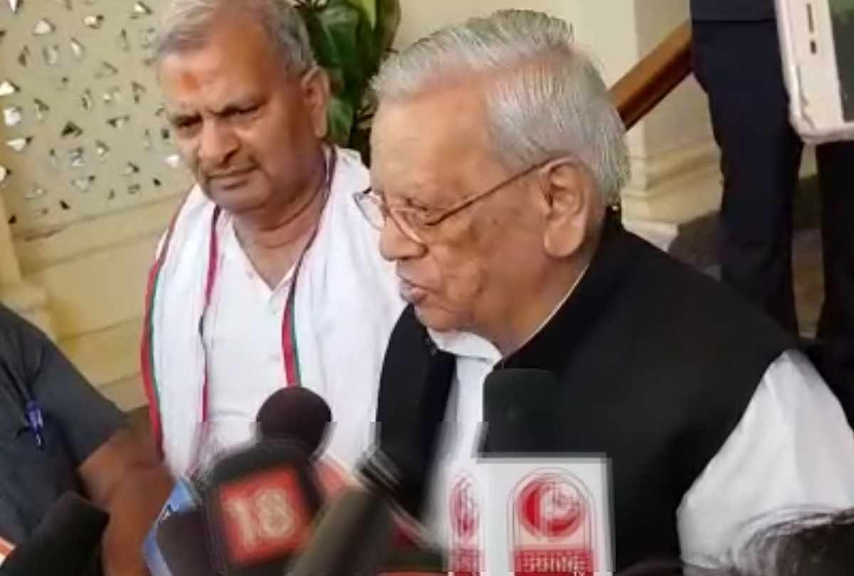 samajwadi party demanded president rule in uttar pradesh