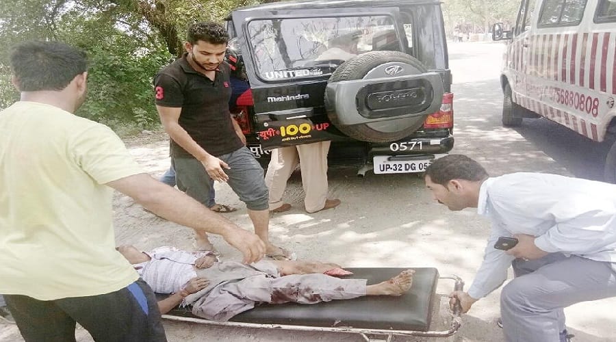 Road accident in Meerut, two killed