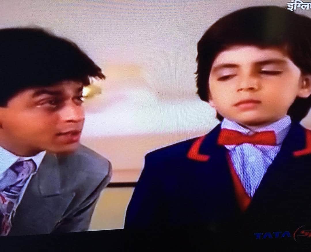 the guy who scolded by anushka Sharma was the child superstar of 90 he worked with Shahrukh Khan