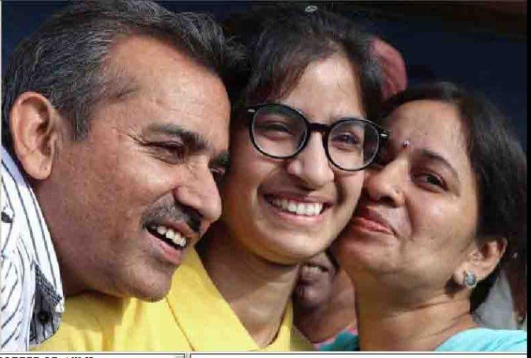 chandigarh, aiims topper eliza bansal interview and success story