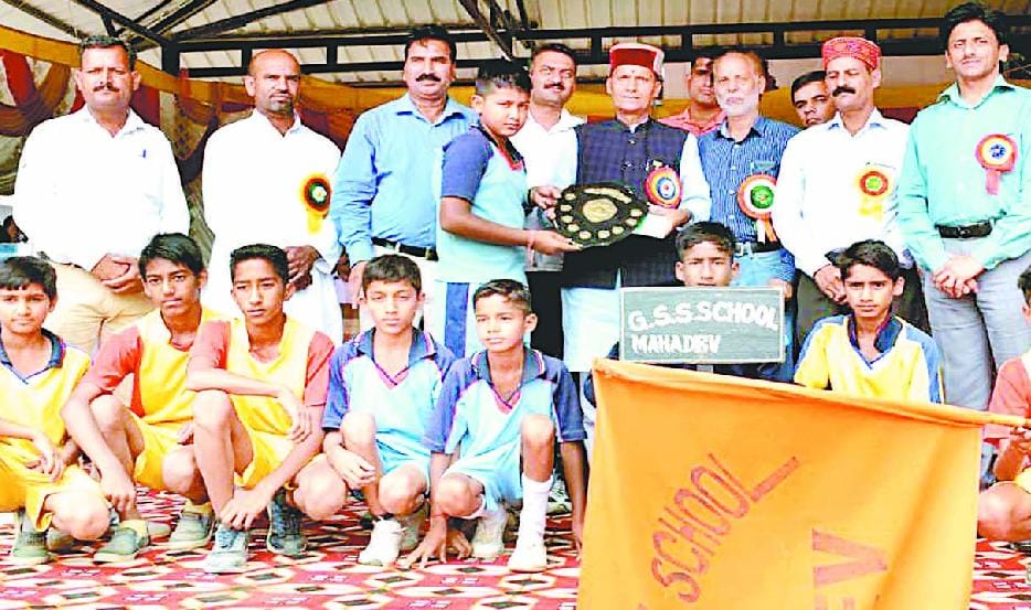 सीसे स्कूल महादेव ने जीती ओवरऑल ट्राफी
