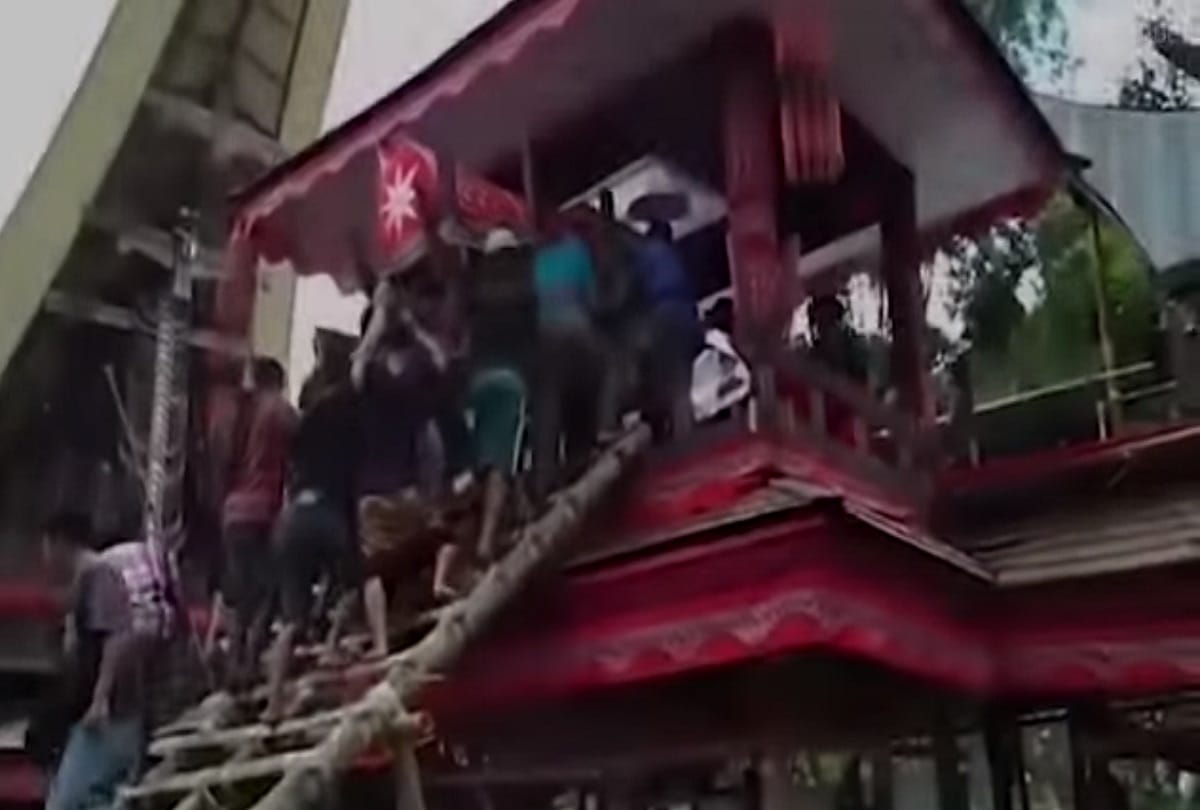 Son crushed to death by his own mothers coffin in indonesia