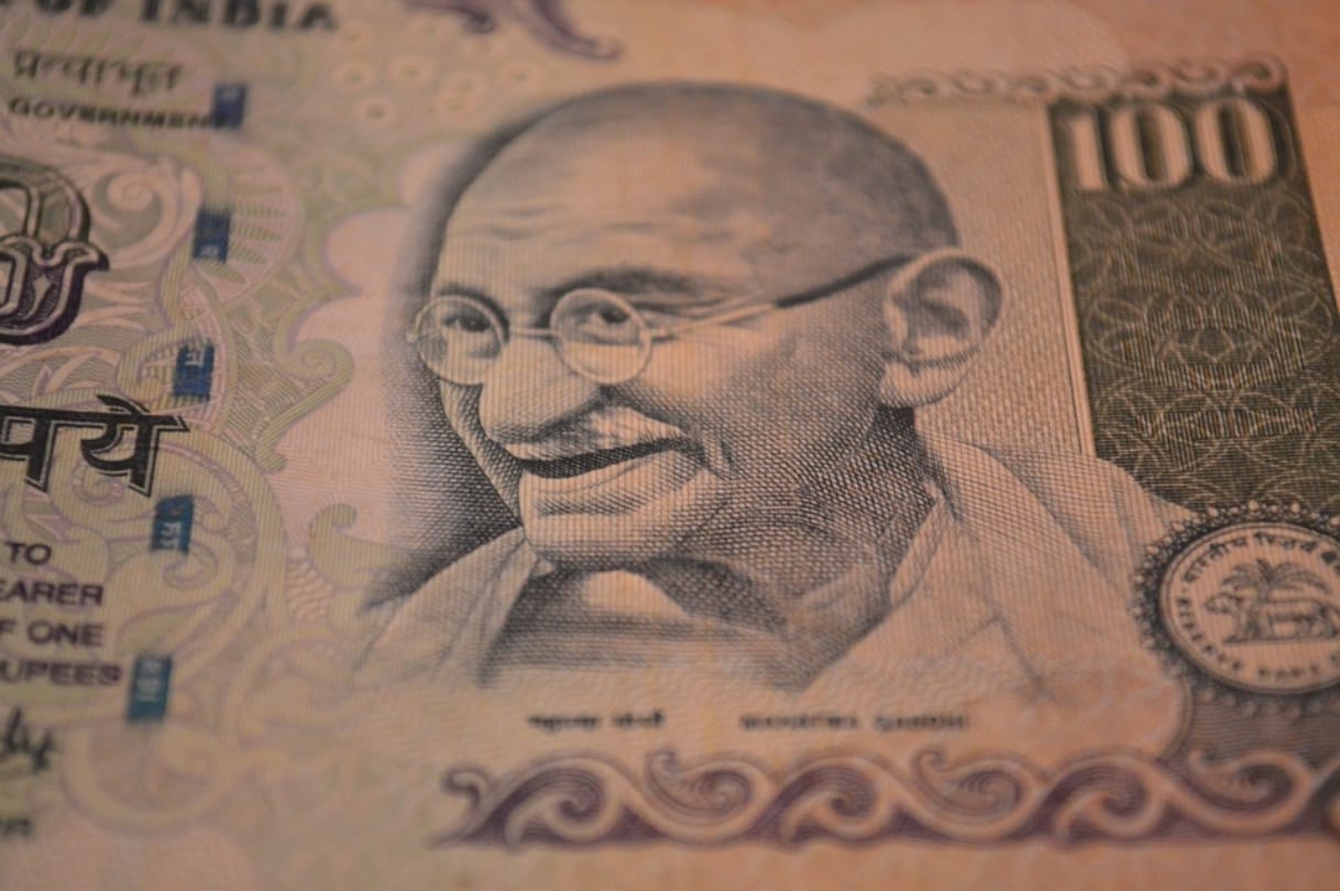 Nepal asks RBI to make legal notes bigger than 100 rupees