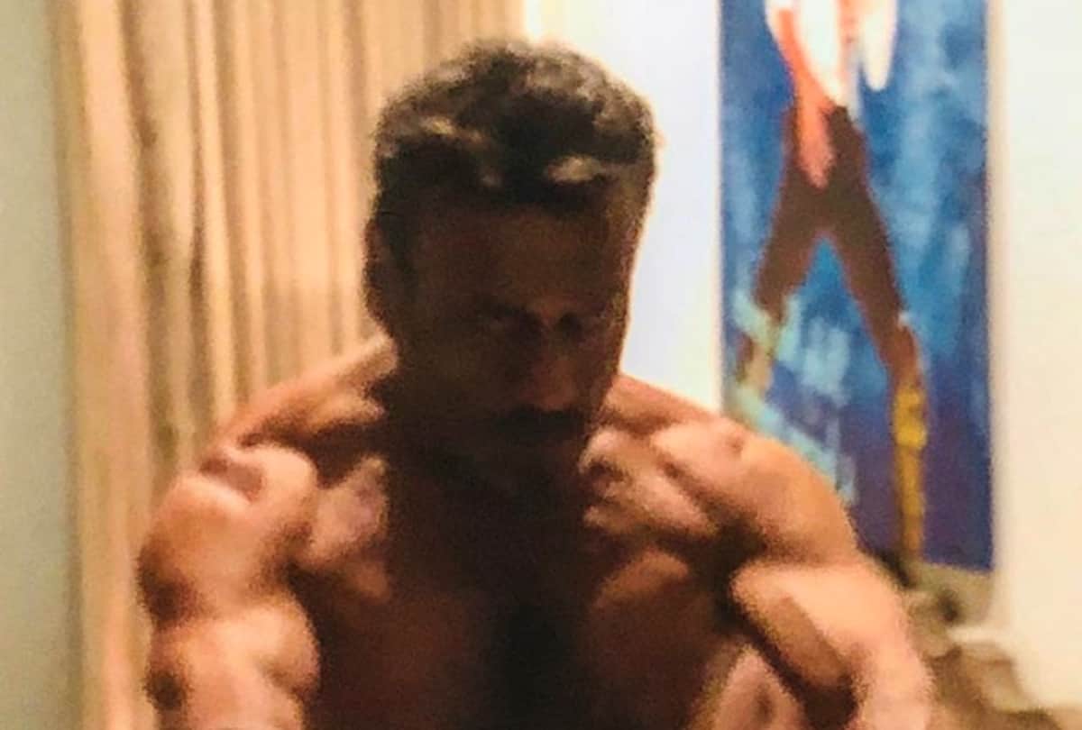 61 year old Jackie Shroff Fitness will embarrass new Bollywood actors in shirtless photo