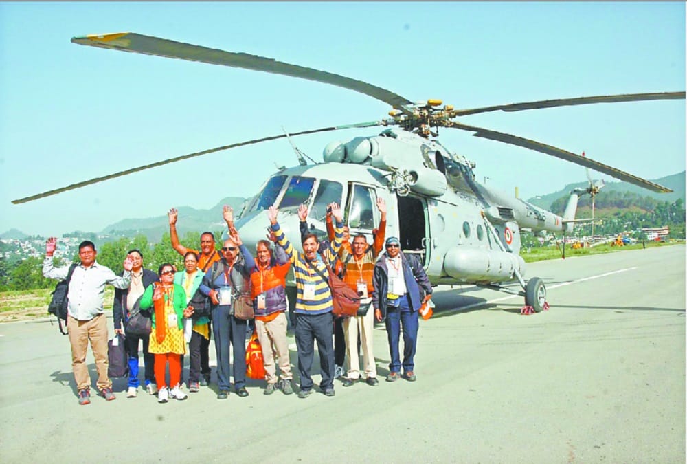 After improvement in Weather Indian pilgrims resume Kailash Mansarovar Yatra