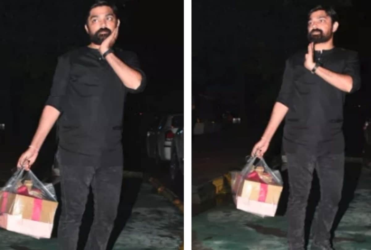 Anil Kapoor Dines With Rhea Kapoor And Alleged Boyfriend Karan Boolani