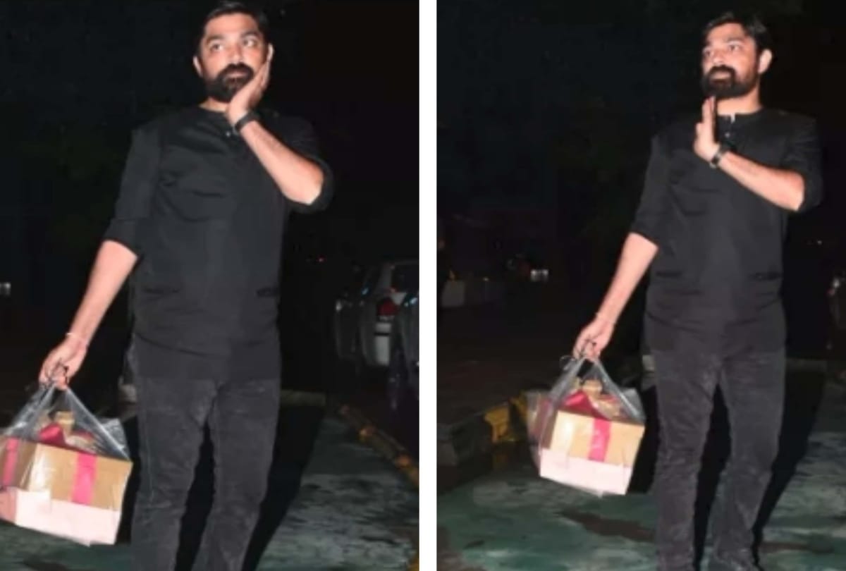 Anil Kapoor Dines With Rhea Kapoor And Alleged Boyfriend Karan Boolani