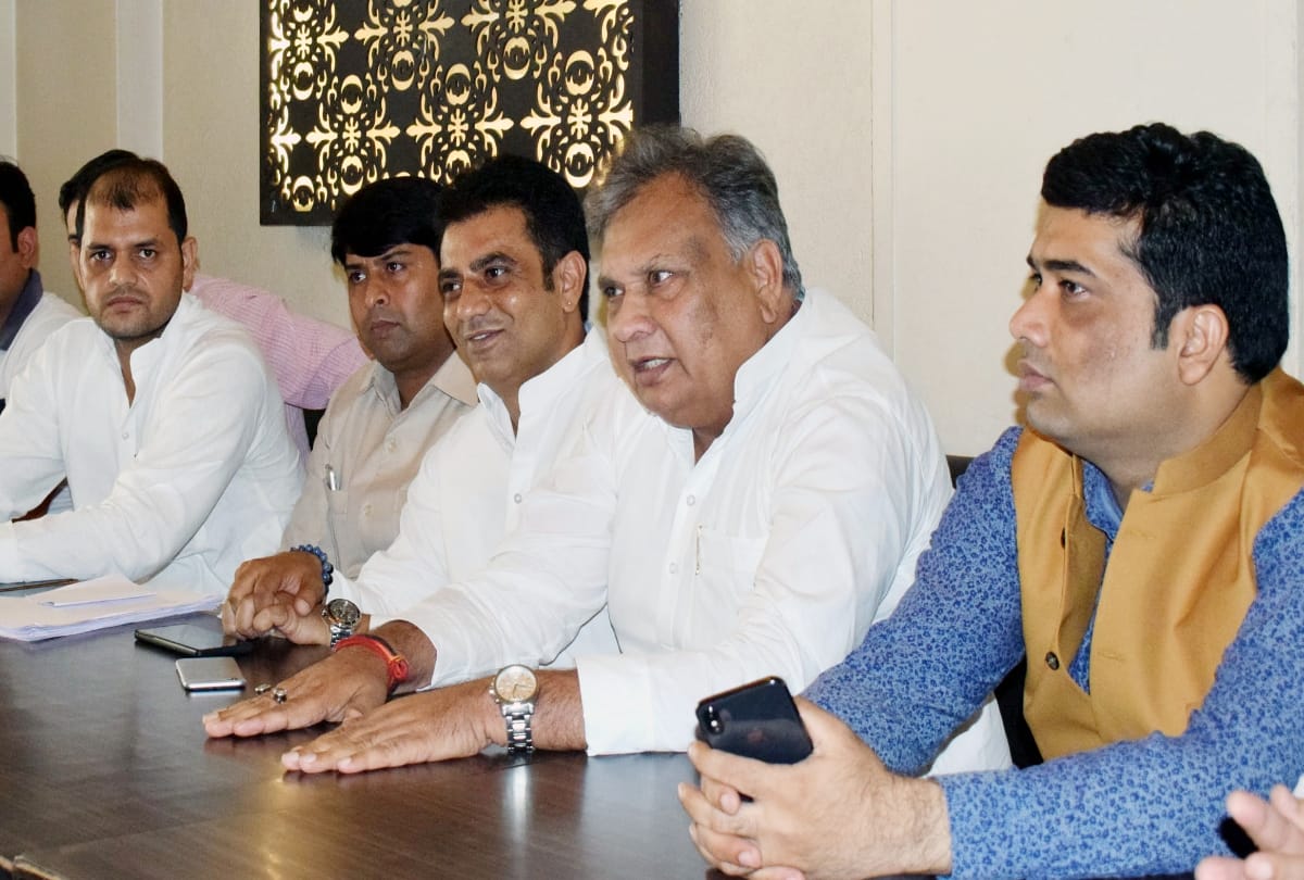 manoj choudhary join rashtriya lok dal party in noida