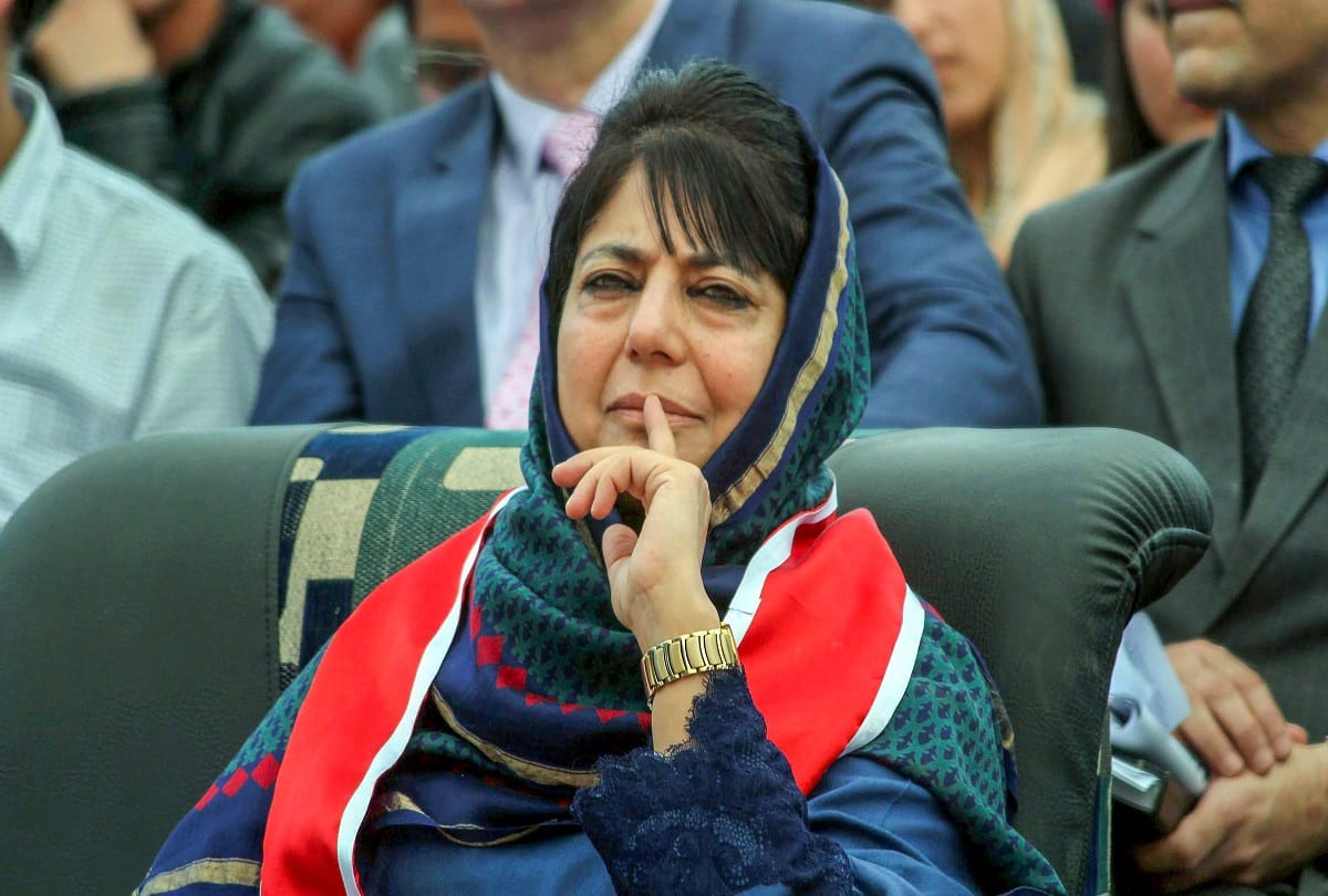 Mehbooba Mufti hopes warmth in India-Pakistan relations after Modi congratulates Imran on phone