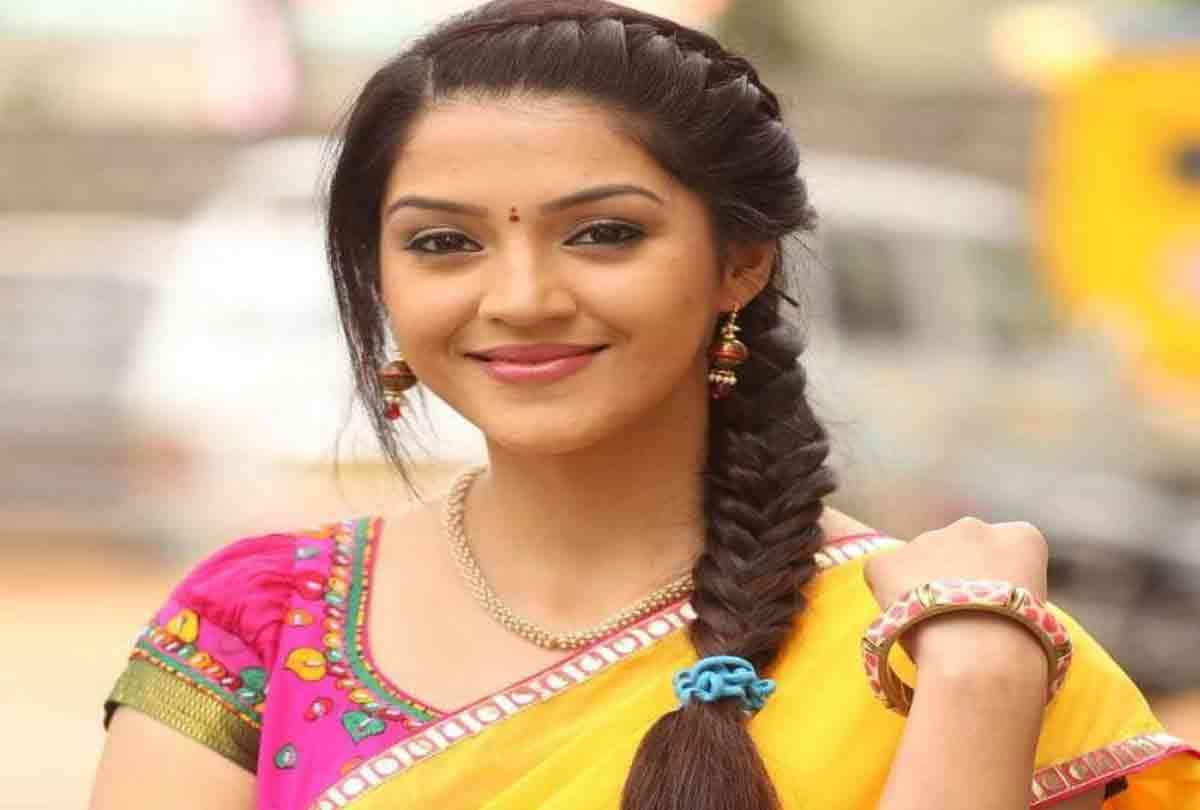 Mehreen Pirzada questioned about sex racket after revealing truth of south film industry