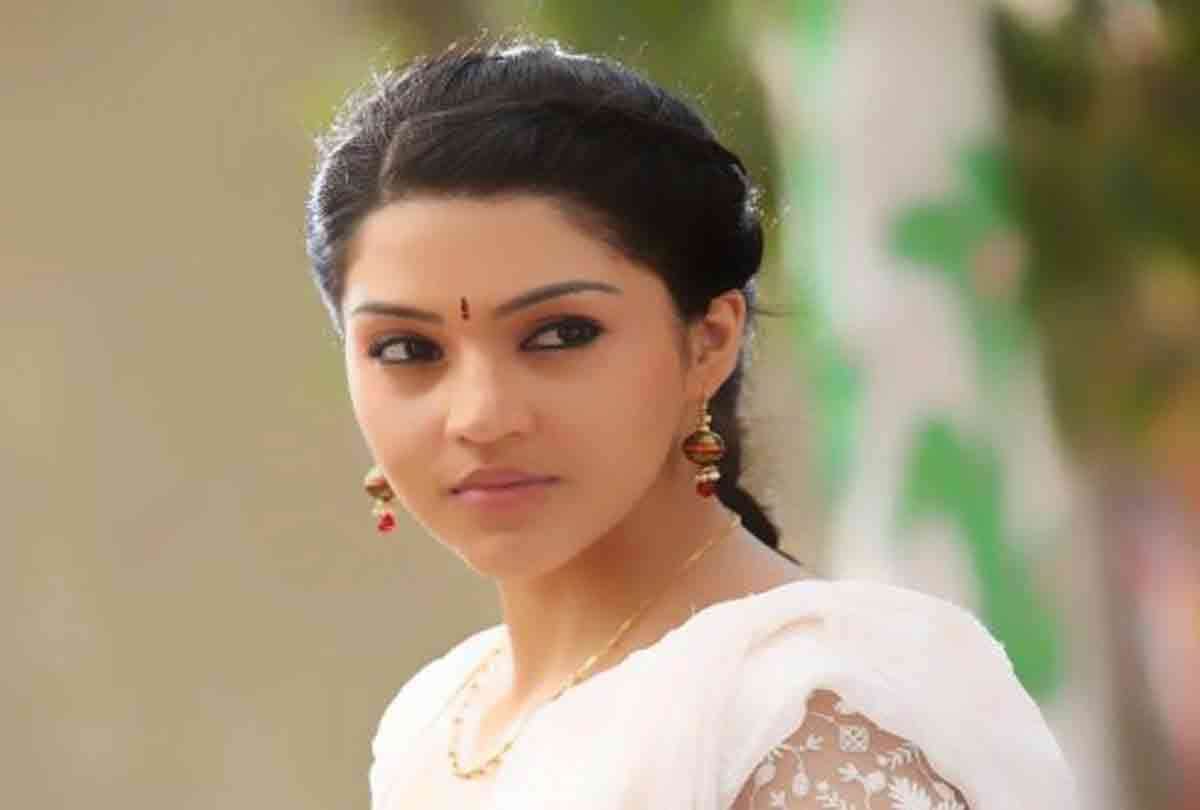 Mehreen Pirzada questioned about sex racket after revealing truth of south film industry