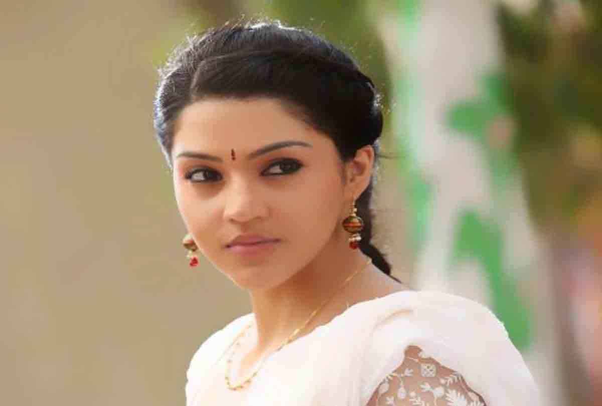 Mehreen Pirzada questioned about sex racket after revealing truth of south film industry