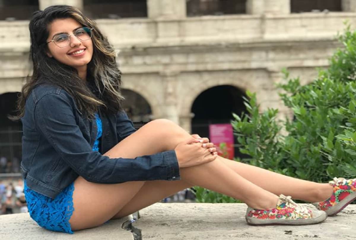 taapsee pannu sister shagun share her pics on instagram