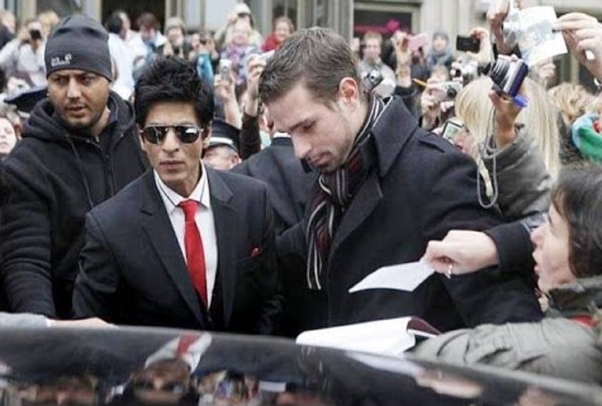 These stars are always ahead for financial help