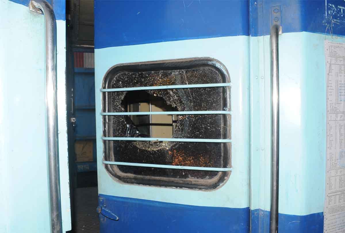 Candidates of police recruitment examination break glasses in Sabarati Chaura Express