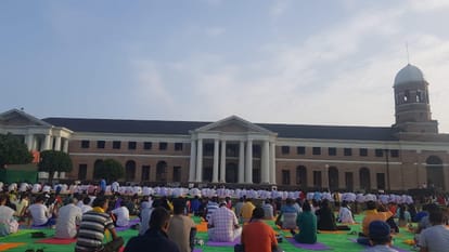 international yoga day 2018 pm modi program officer search snake and monkey