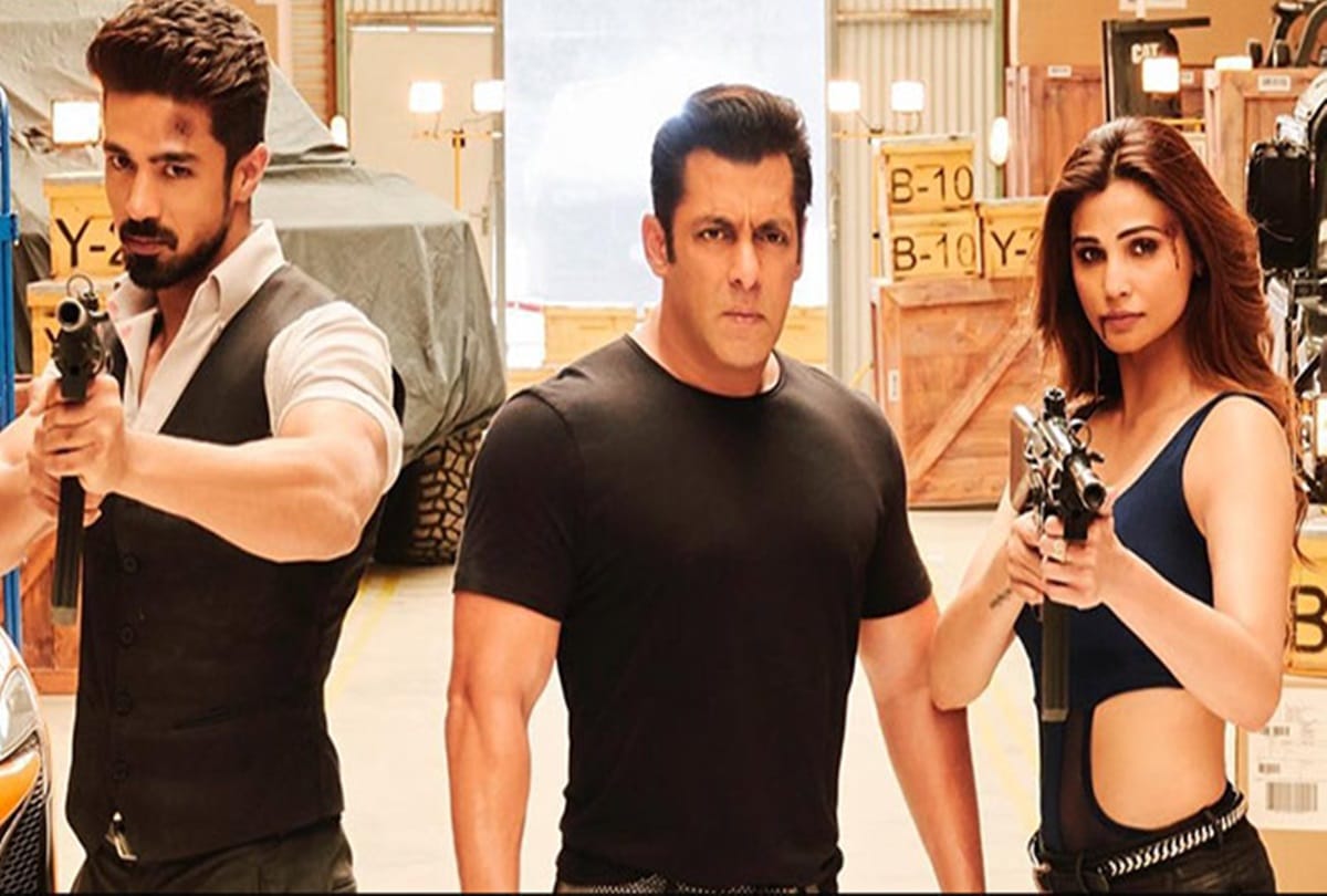 Salman Khan bobby deol starrer Race 3 box office collection day 10