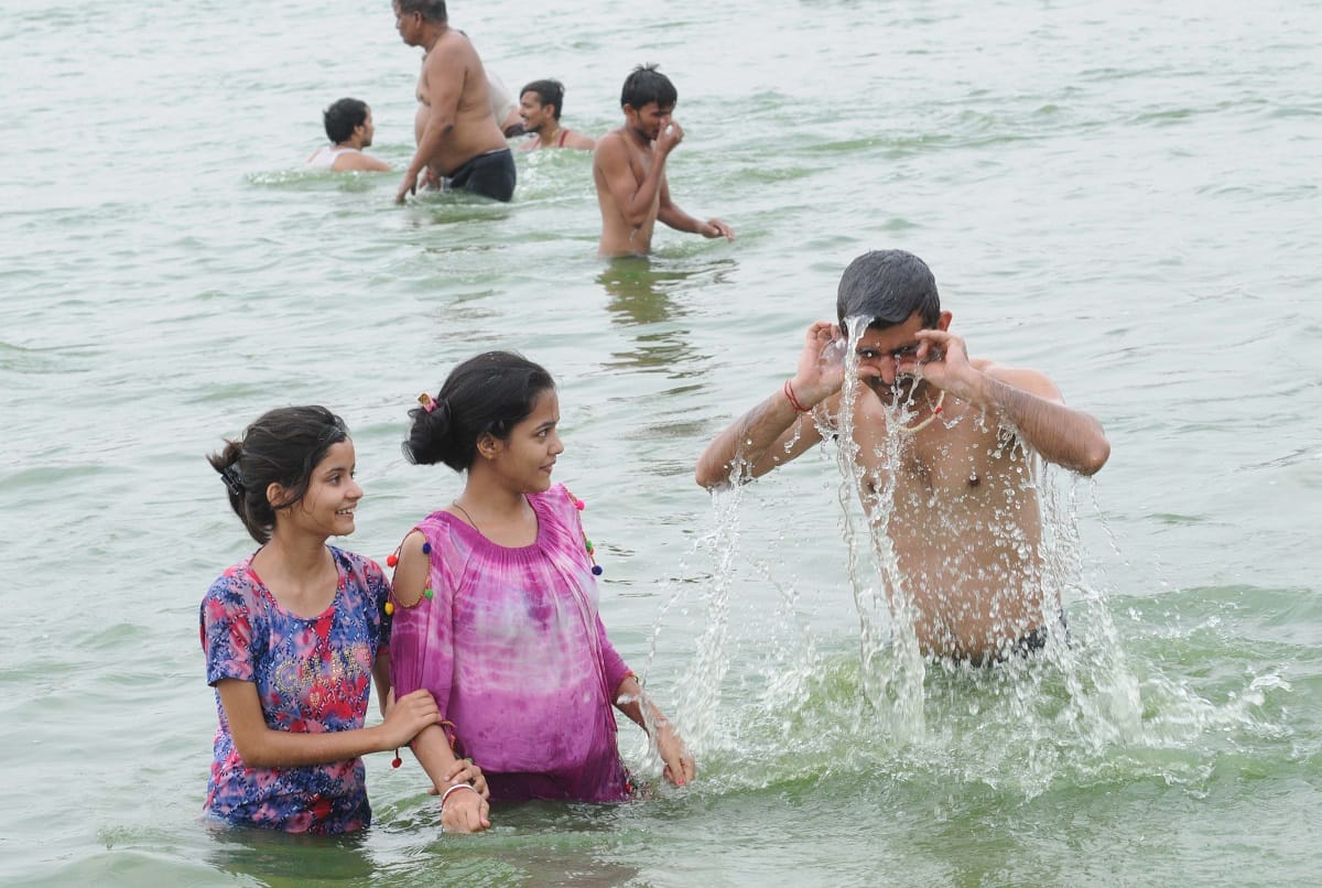 2019 allahabad ardh kumbh mela will begin on january 15 UP government started prepration 
