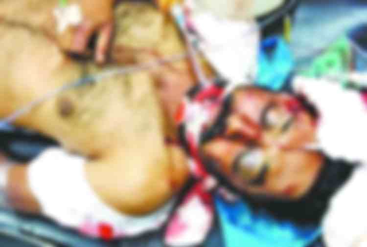 illegal sand mining, sand mining mafia beaten block officer