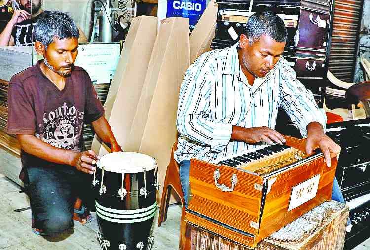 shimla music house owner mohinder singh profile story