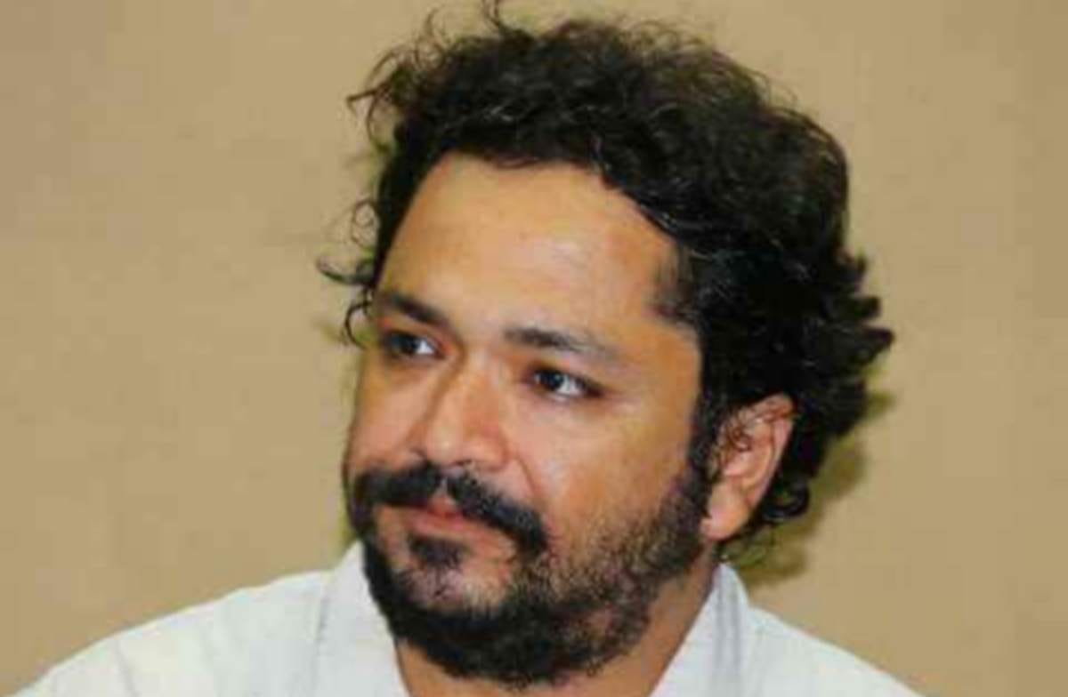 Vyomesh shukla got ustad bismillah khan award