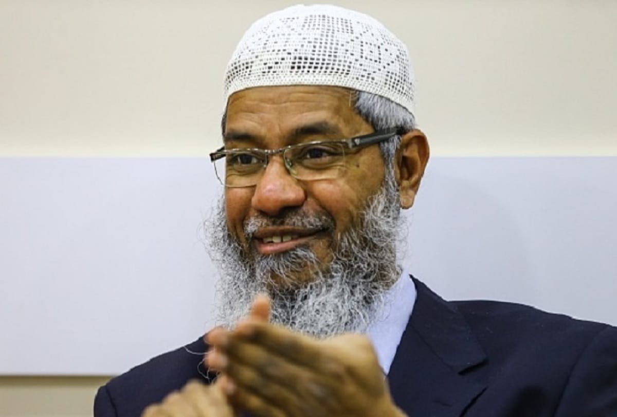 Crores of rupees sent in private accounts of Zakir Naik by Unknown
