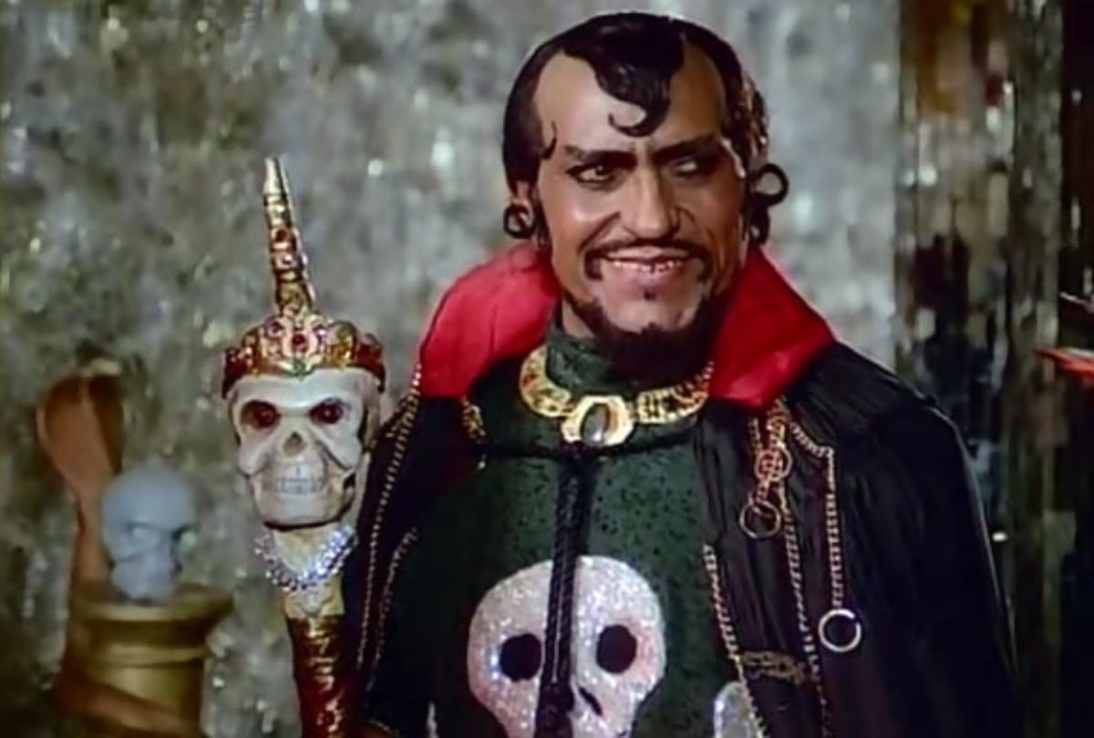 amrish puri wants to be a hero in bollywood but become the villian son reveals the truth