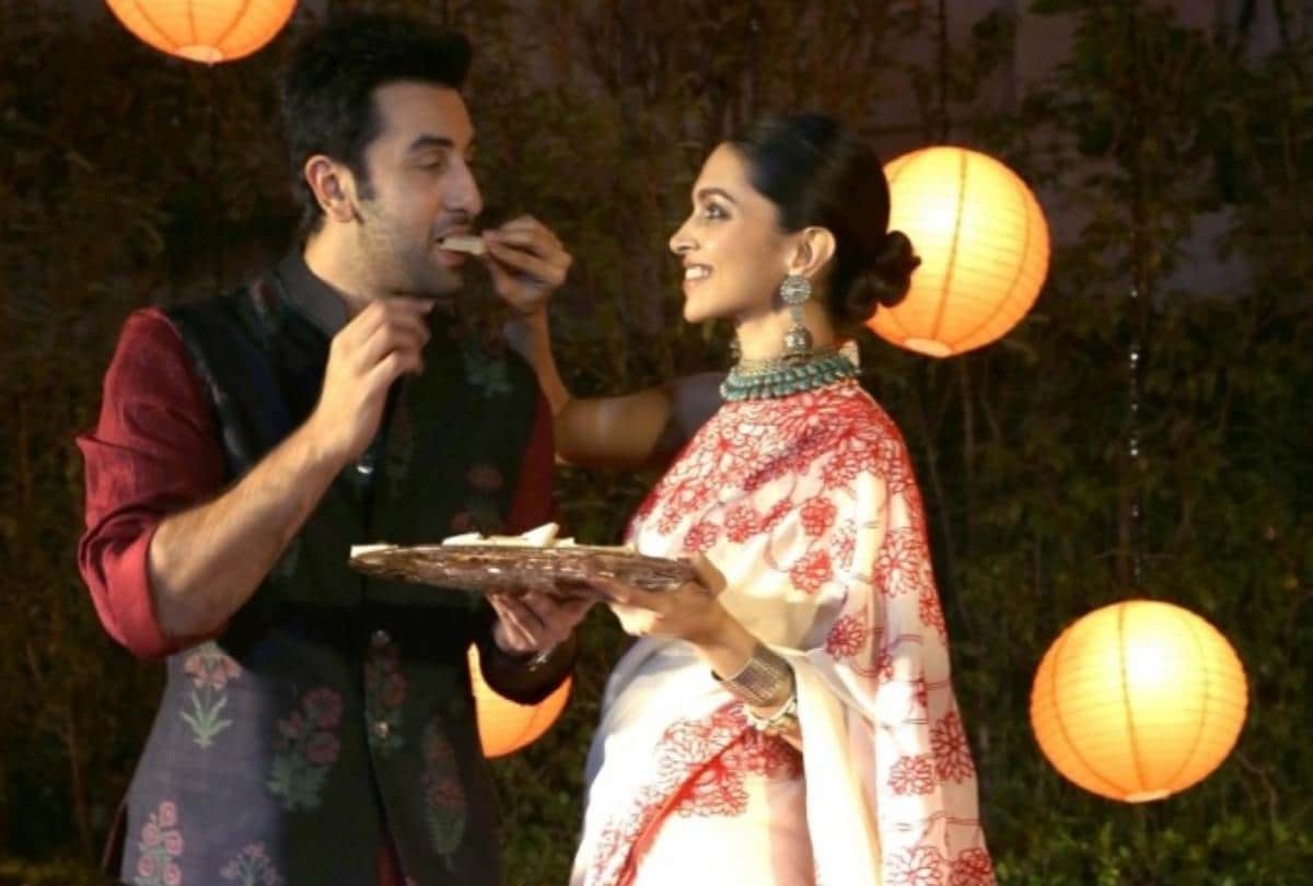 when ranbir kapoor cheated on deepika padukone for a popular actress