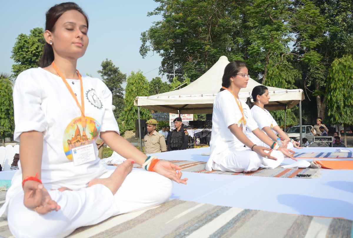 international yoga day celebration in lucknow it college