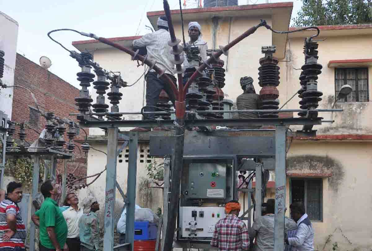 kanpur power house caught fire