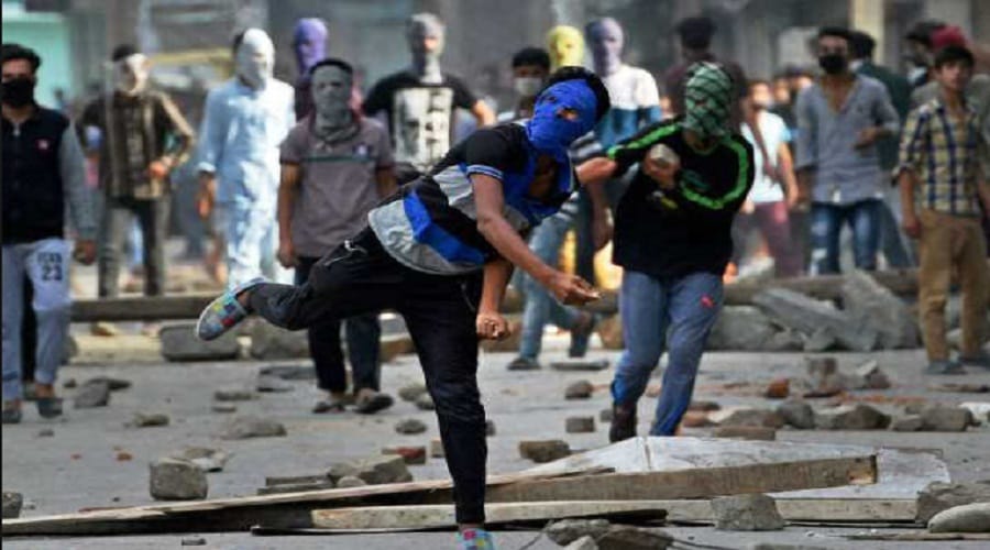 Greedy boys of Uttar Pradesh made violence in Kashmir
