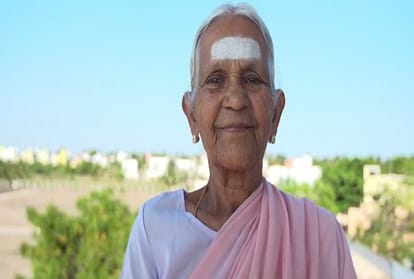 indias oldest yoga teacher