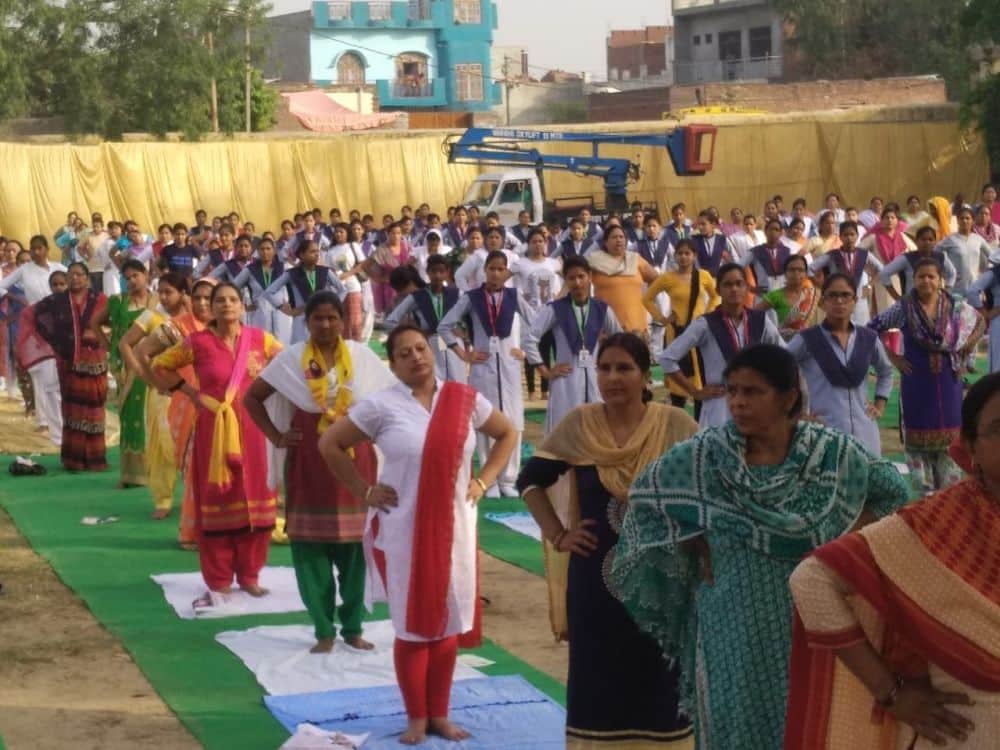 public, officials and leaders done yoga on international yoga day