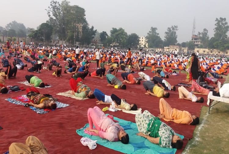 International Yoga Day: These pictures of Deoband show hidden country love, see pictures