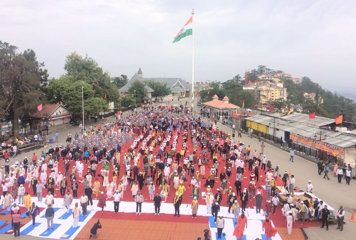 International Yoga Day at shimla ridge maidan cm jairam thakur governor acharya dev vrat