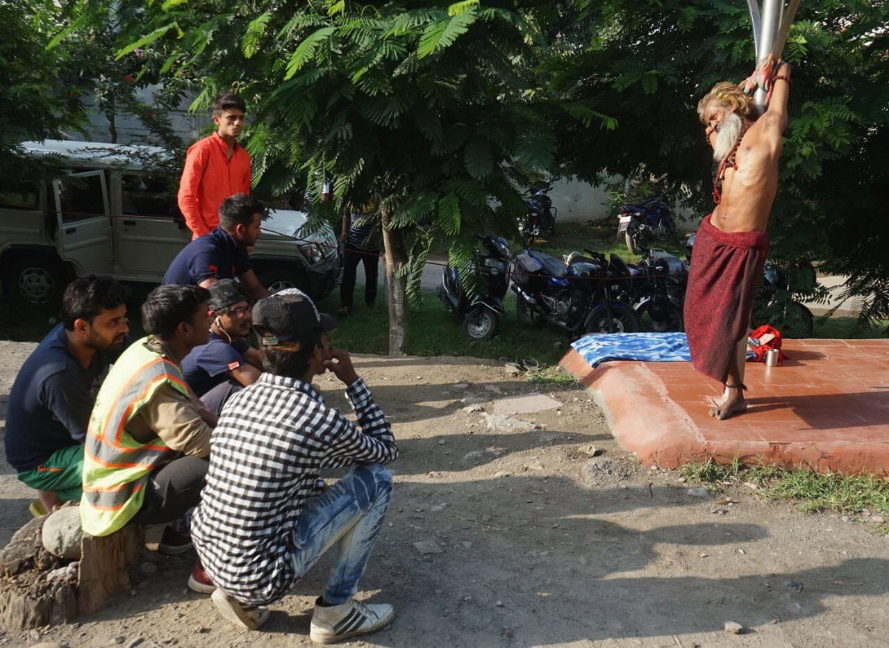 international yoga day 2018 outside pm modi program babaji become center of attraction