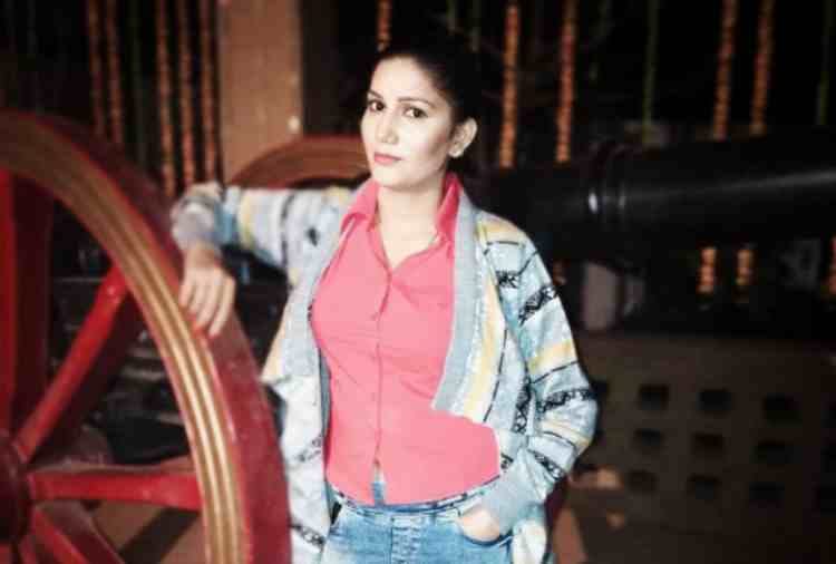chandigarh, sapna choudhary video viral with akash dadlani